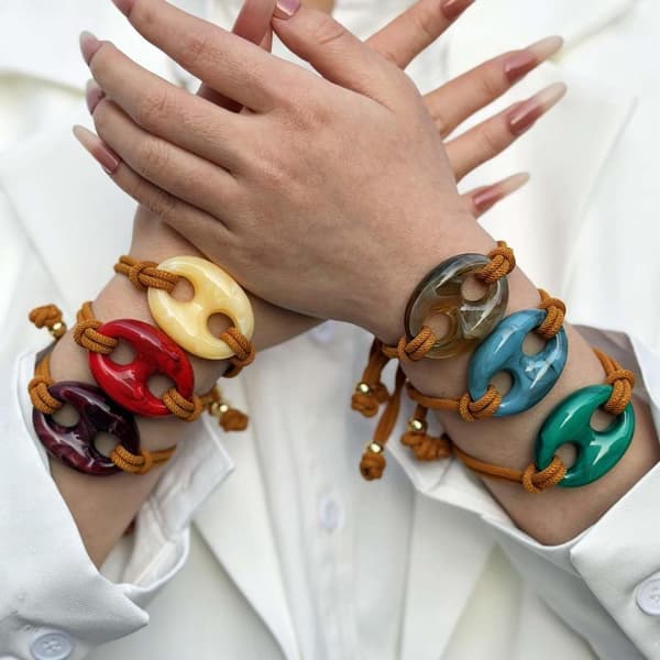 Elegant Näsgrishandrep Justerbart Handgjort Armband Harts B A1