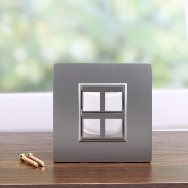 4-ports blindveggpanel, frontplate, jack-kontakt, keystone-deksel O White