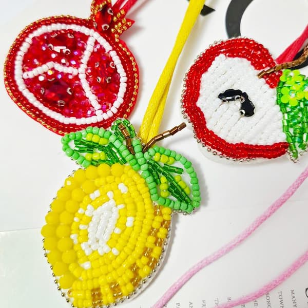 Reb Badge Perle Kvast Stjerne Citron Appelsin Blomst Hjerte Patch Paillet A2