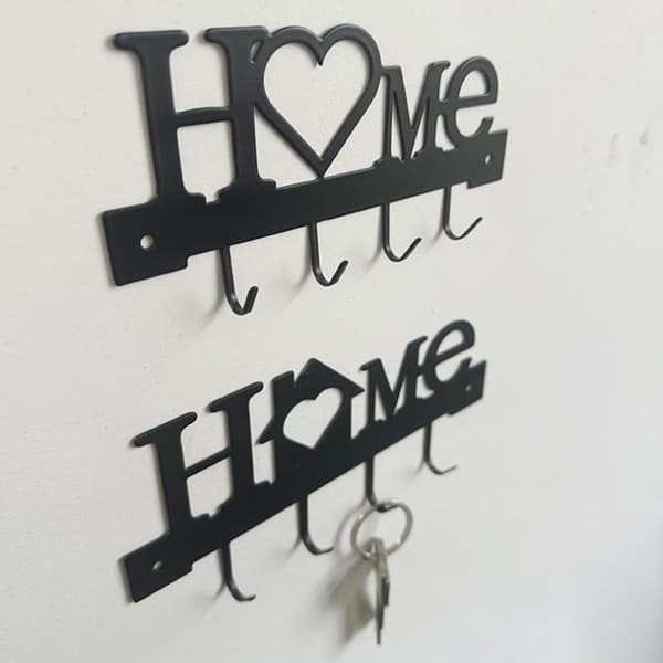 Nøgleholder i sort metal til vægmontering, \"Sweet Home\" design 7