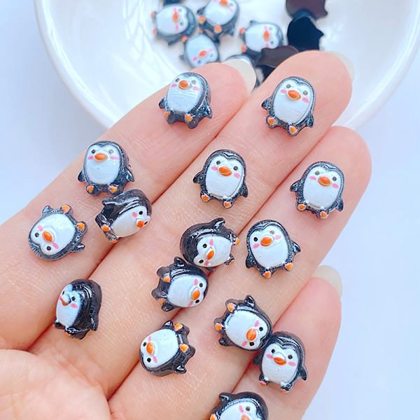 50 st Nya e Mini Cartoon Penguin Resin Figurine Crafts Flatback Black