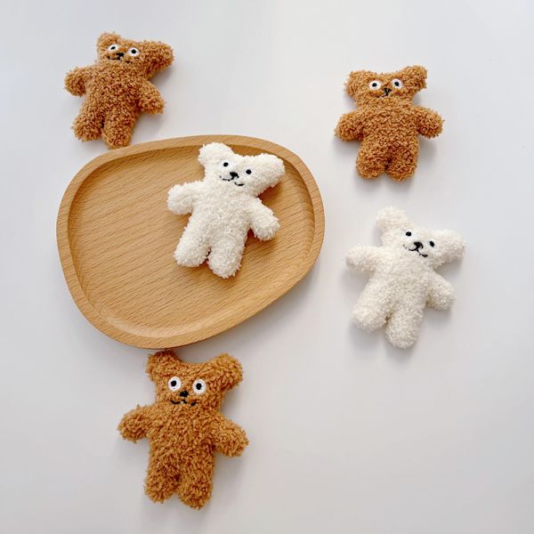 Ins Brosch Bean Bear Plush Doll e Cartoon Pin Skolväska Pendan Brown