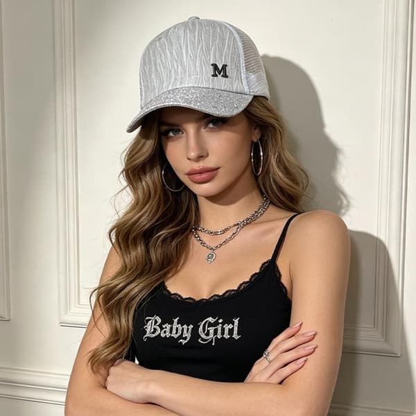 Baseballcaps for kvinner med bling-rhinestones og pustende nettingbakside Pink