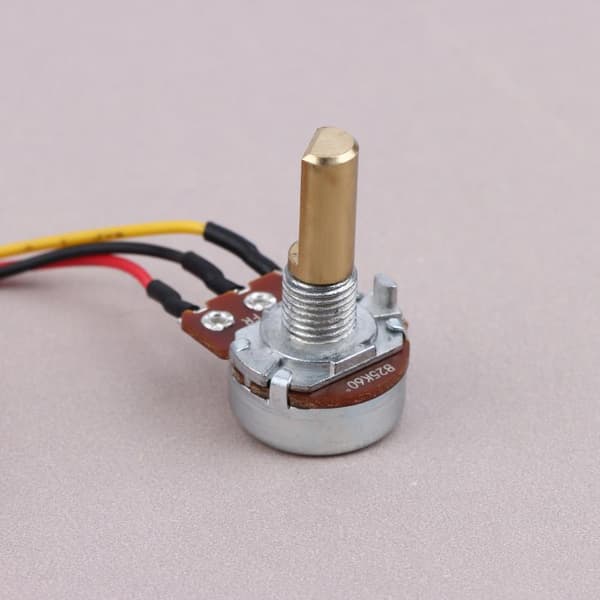 1 KPL Tehdasmalli Poljinpotentiometri Thrustmaster T300 T:lle