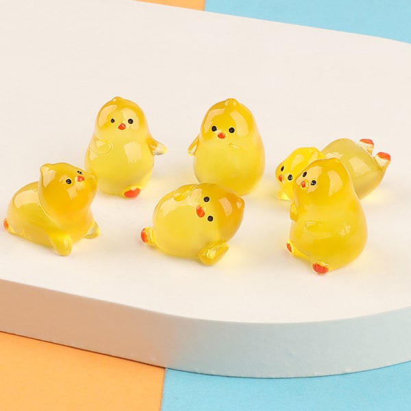 Luminous Mini Resin Luminous Chicken Ornament Patsas Miniature F