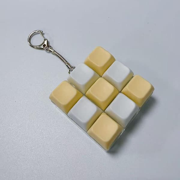 Fidget nyckelring DIY tangentbord Fidget nyckelring knappar avlastning 1