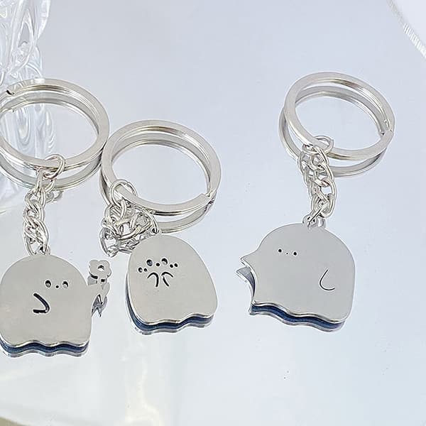 Muotisarjakuva Little Ghost Couple avaimenperäriipus ja avaimenperä A2