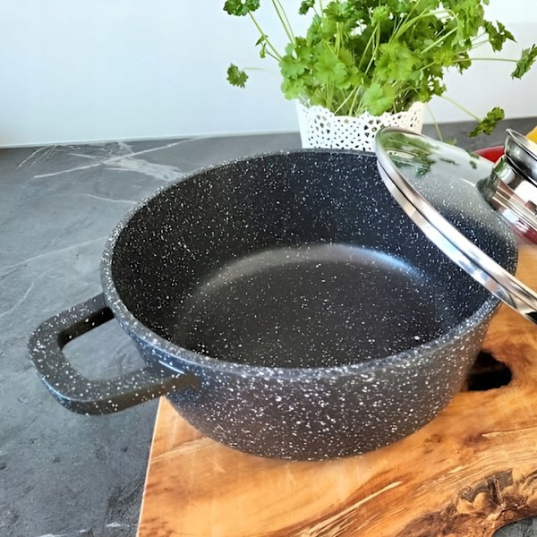 17-delars grytset med glaslock Hemberg - kastruller, stekpannor och redskap - gjutet aluminium - keramisk marmorerad non-stick- svart  HB-7052