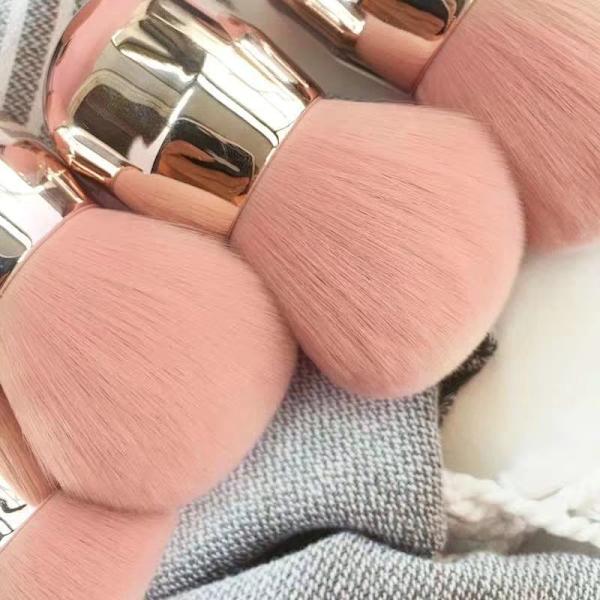Rosa puder makeup borste - Elegant skönhetsborste för perfekt applicering av löst puder 5.5*8.7CM