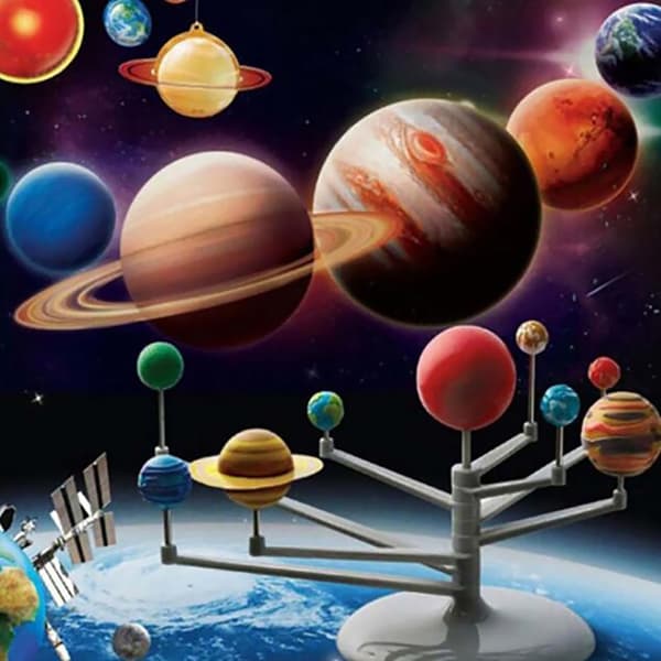 Solsystemmodel, samling af farverigt puslespil Solsystem