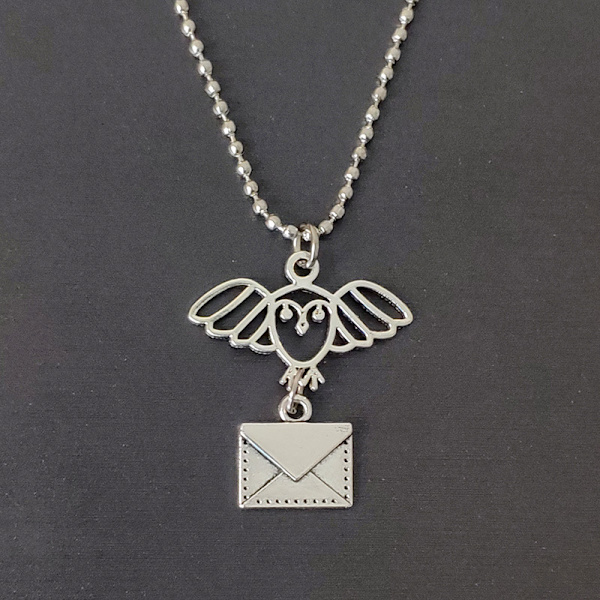 Halsband Harry Potter Uggla Hedwig Brev Rostfritt Stål Haka Silver