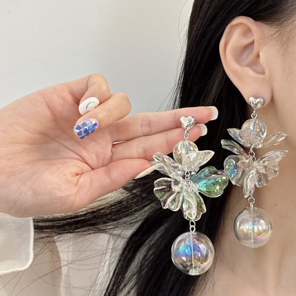 Statement Transparent Flower Ear Decor Unconventional And Luxurious Br
