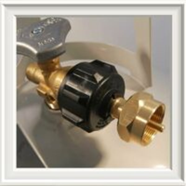 Camping Gassflaske Adapter Gassadapter Konverteringshode Adapter Dyse Kobling Gasskomfyr Ventil Propanbeholder Adapter for å Skru på Gasspatron