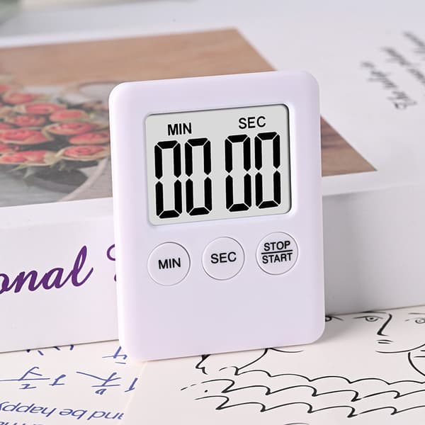 Digital timer med magnet - køkkenur hvid