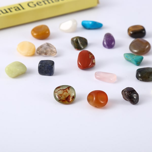 20 naturliga kraftstenar Chakra Healing Crystals Röd