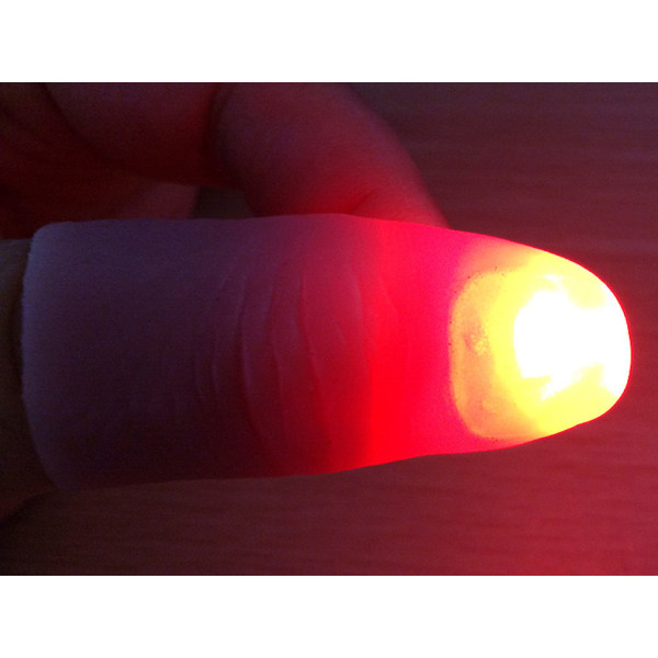 Simulerad fingerlampa Fingertop Light Magic Trick Magician Närbild Rekvisita Jippon Prank Tool