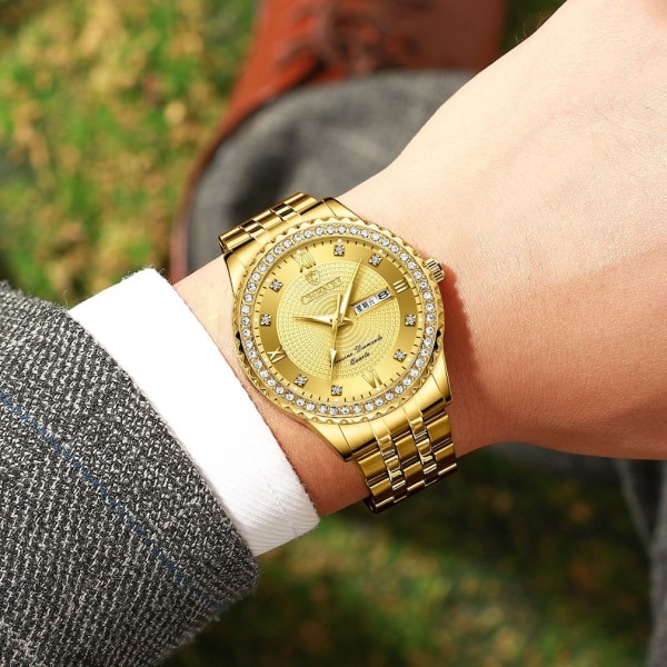 Herr Quartz Diamond Watch Waterproof Watch Gold Urtavla med datum rostfritt stål