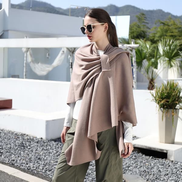 Vändbar oversized poncho-cape med omlottdesign för dam