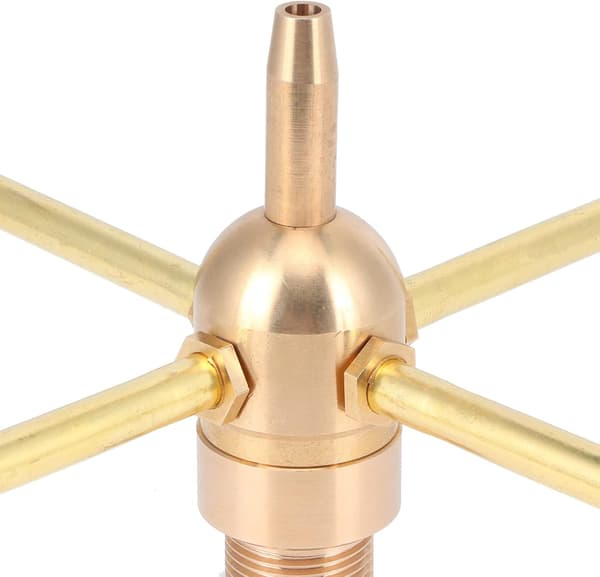 Messing 4-armet springvandsdyse G1/2 gevind roterende vandsprinkler