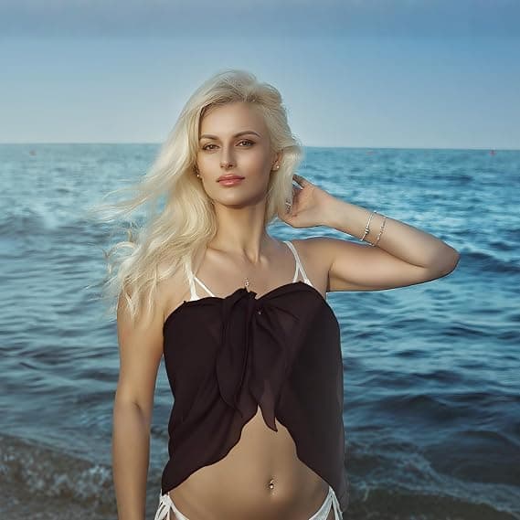 2 stk. strand-saronger til kvinder, sort og leopardmønstret bikini-cover-up