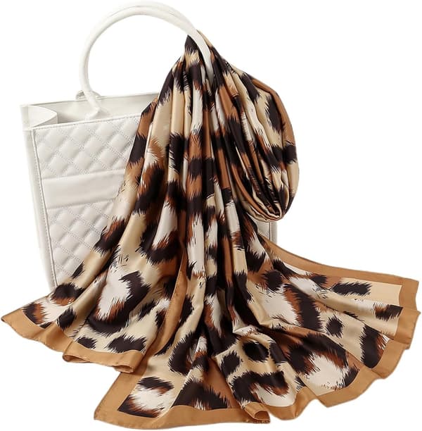 Satinscarf med leopardmönster för dam, silkeslen och lätt lång sjal