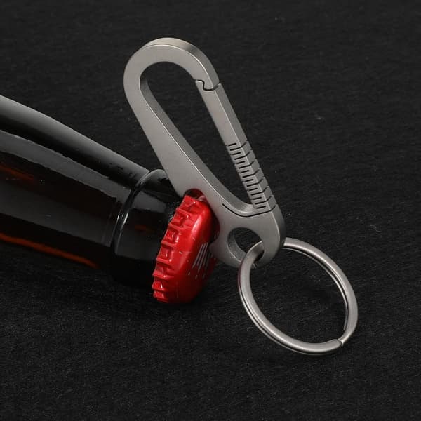 Titanium-karabinkrok med flaskeåpner og hurtigkoblingsring