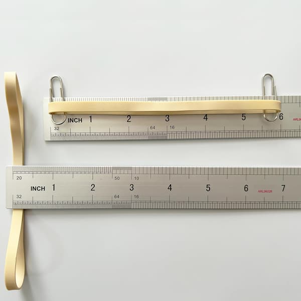 50-pak store beige elastikker, 150 x 6 mm brede genanvendelige elastikker