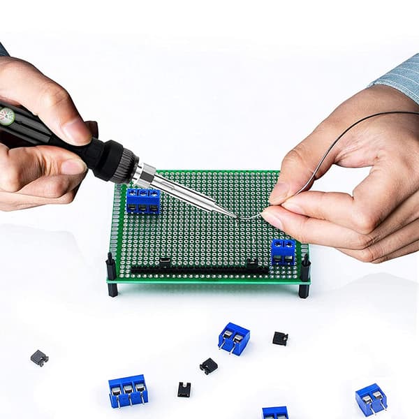 60 kpl PCB-prototyyppilevysarja liittimillä ja ruuviliitinlohkoilla
