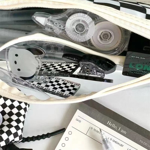 Läpinäkyvä case Kynälaukku Case Chessboard Pencil P Black onesize