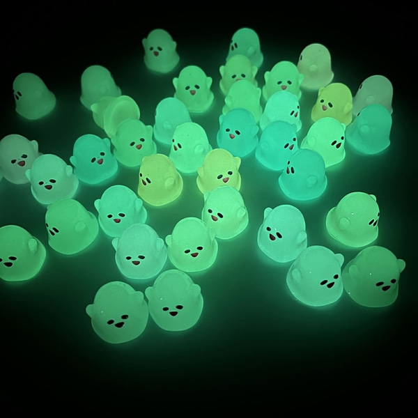8 st Mini lysande harts spöke prydnadsföremål och tecknad liten spöke Random Color 8Pcs