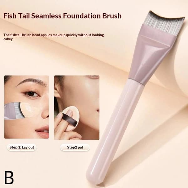 Foundationborste och sminkpalett puderpuffset Foundation B