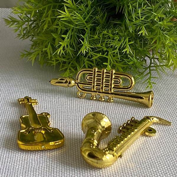 Dukkehus Miniature galvaniseret guld musikinstrument DIY S A6 onesize