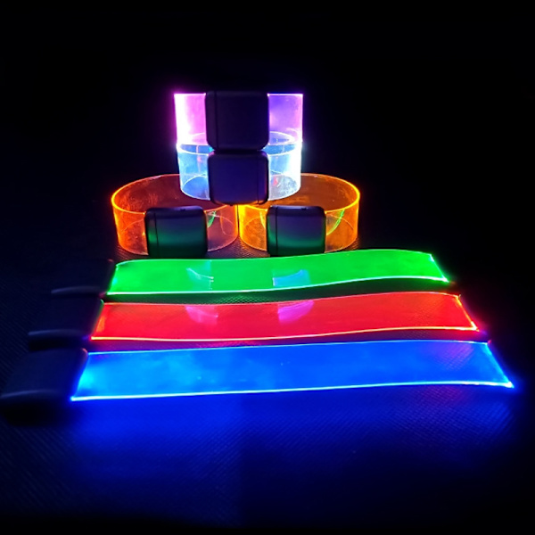 LED-akku Valoa emittoiva viihde Cheering Props Night R A1 one size