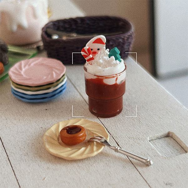 1/12 Dukkehus Chokoladedrik Dukkehusjuledekoration A A1 one size