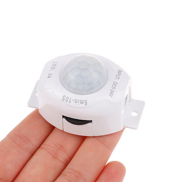 Rörelsesensor ljusströmbrytare 5V 12V PIR LED-ljusbalk automatisk s DC5-24V