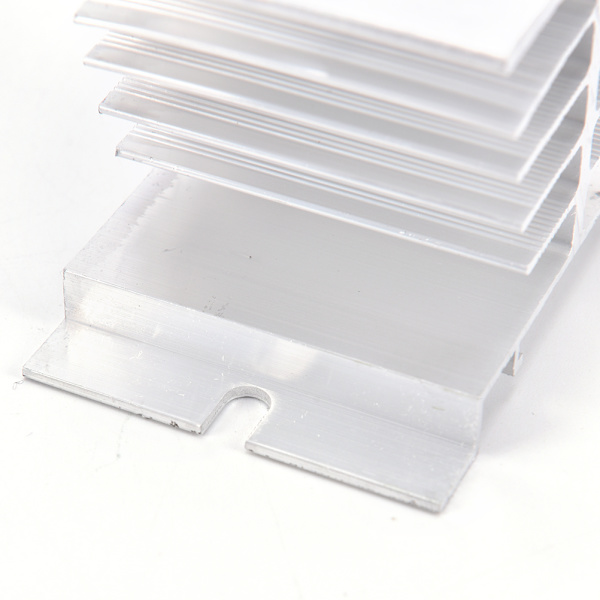 Alumiininen jäähdytyselementti SSR Solid State Rele Pieni lämmönpoisto Silver 1pc