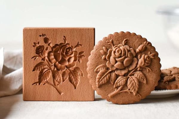 Bageform i træ, bærbar kageform, rosekage, træ, honningkager, mørdej Rose