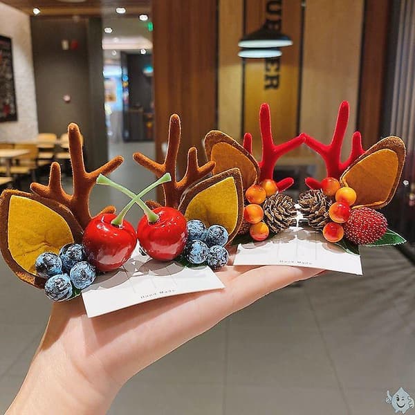 Julehårspænder Rensdyrgevir Hårspænder Elg Øre Hårnål Fest Hårtilbehør (et par) Red Raspberry Pine Cone