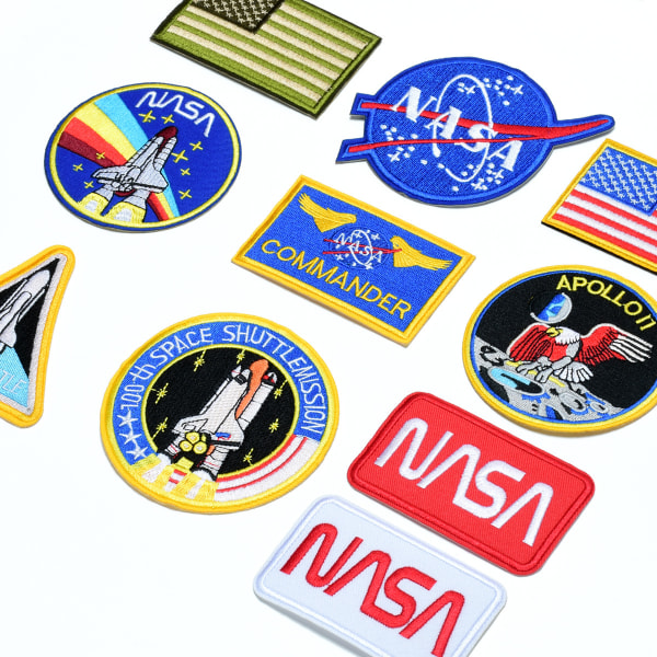 10 ST NASA-lappar, broderade stryk på/sy på lappar Space Badge-applikation för kläder, klänning, hatt, jeans, gör-det-själv-tillbehör