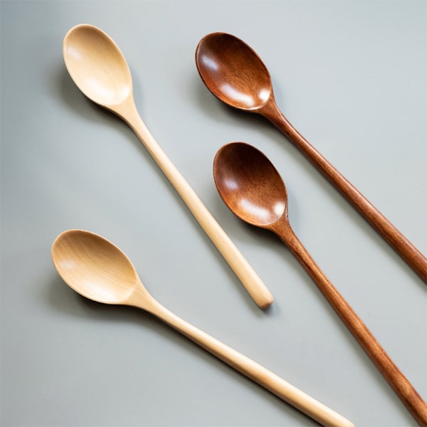 23,5 cm lång matlagningssked i trä (2 st, träfärg och brun) - oval träslev för bakning, matlagning, omrörning - såssked av naturlig bok