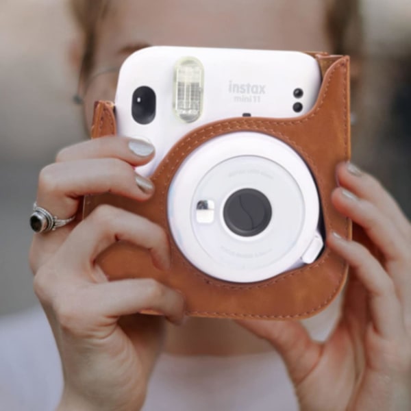 Pikakamerakotelo Instax Mini 8 Mini 9 Mini 11 -kameralle, matkakamerakassi säädettävällä olkahihnalla, PU-nahkaa, ruskea