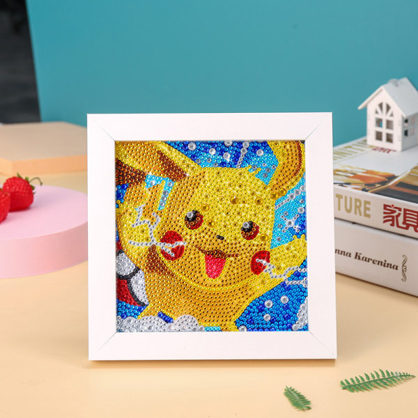 En bit av Pikachu-mönster för barns diamond painting med ram, handgjorda DIY-pussel kreativ tecknad diamond painting full av diamanter