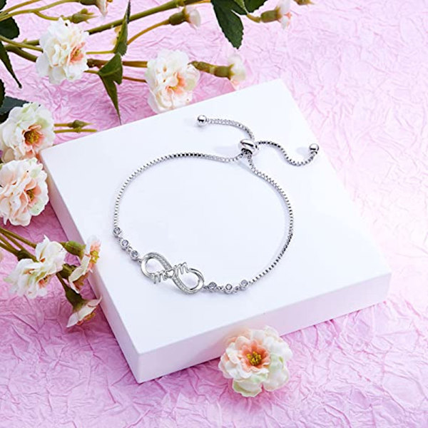 Ett silverarmband för damer, damarmband kristall sliderarmband, justerbart armband infinityarmband, presenter till mamma, presenter till kvinnor, presenter till mor