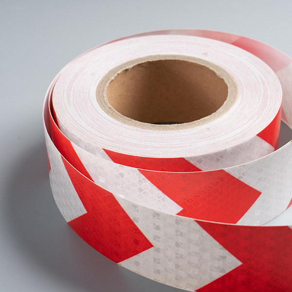 Rød og Hvit Reflekterende Varseltape, 25Mx10cm Reflektor Sikkerhetsklebetape for Orienteringspil, Varselskilt, Høy Synlighet, Høy Intensitet, Pil