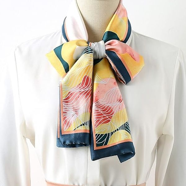 Smal simuleringsscarf med rosa blommor, 15 * 145 cm damhalsduk, vårscarf i satin, sommartryckt scarf, flickpresent