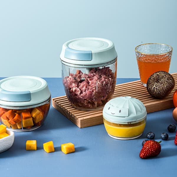 Manuell hackare (blå), 900 ml, rostfria stålblad, kökslökhackare, multifunktionell hackare för att hacka grönsaker, kött, lök, vitlök, barnmat