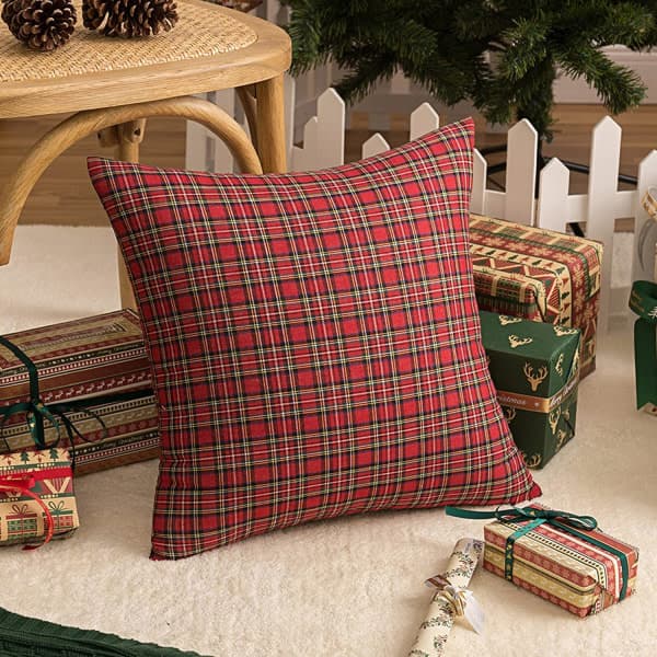 2-pack julrutiga kuddfodral röd och grön, 18x18\"
