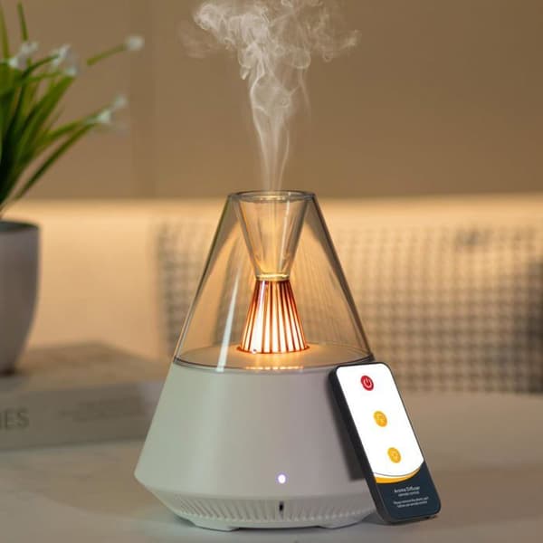 Eterisk oljediffuser, ultralyd diffuser, med fjernkontroll, 7 fargelyseffekter, nattlys, 150 ml, svart.