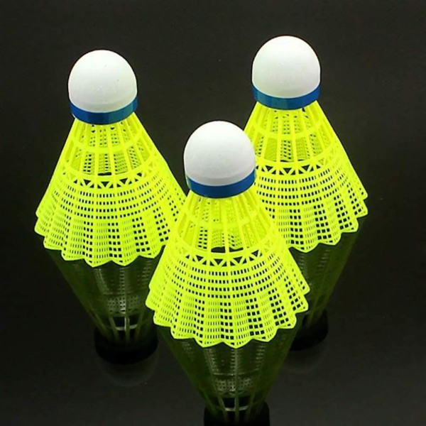 Paket med 12 nylon Höghastighetsbadmintonboll för badmintonträning Gul