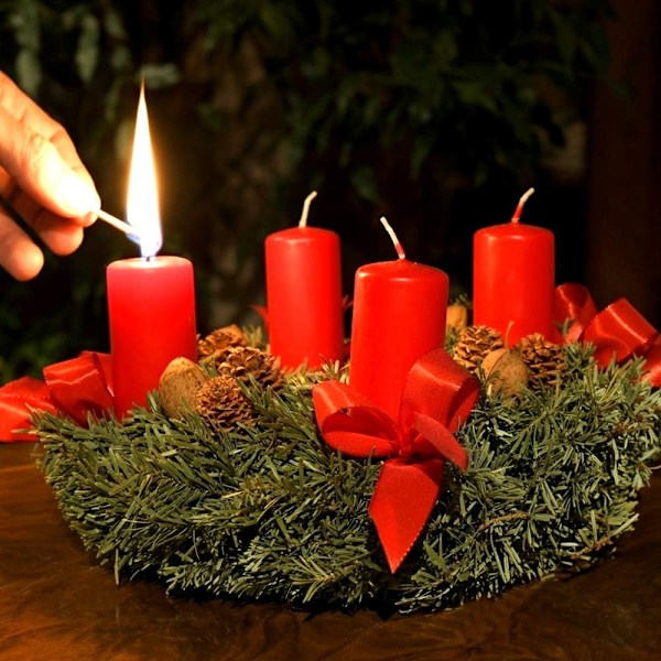 8 kynttilänjalkaa Adventti-kynttilänjalka Adventtiseppele metalli, musta 8 cm kynttiläpistokkeet jouluun Musta 8 cm